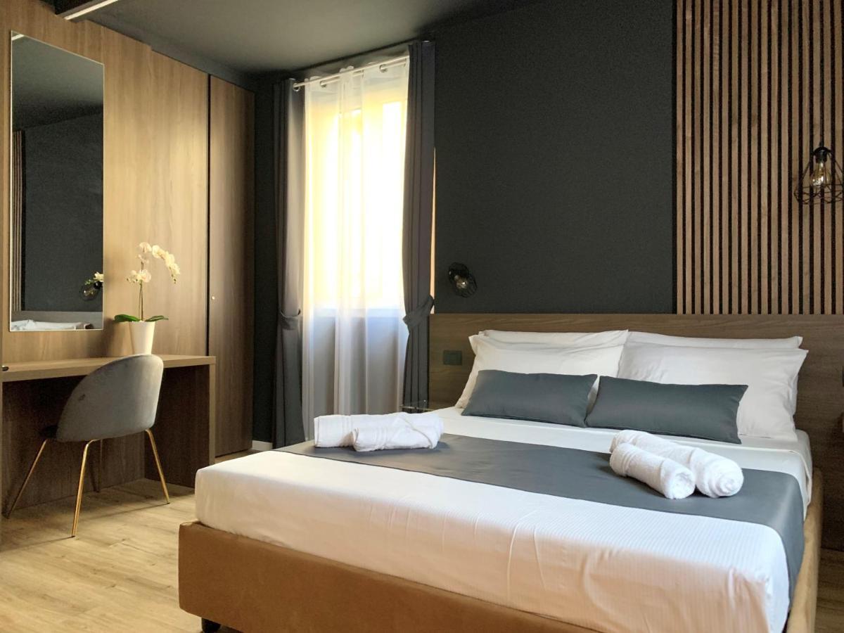 Prestige Duomo Apartment - Lake Como Eksteriør billede